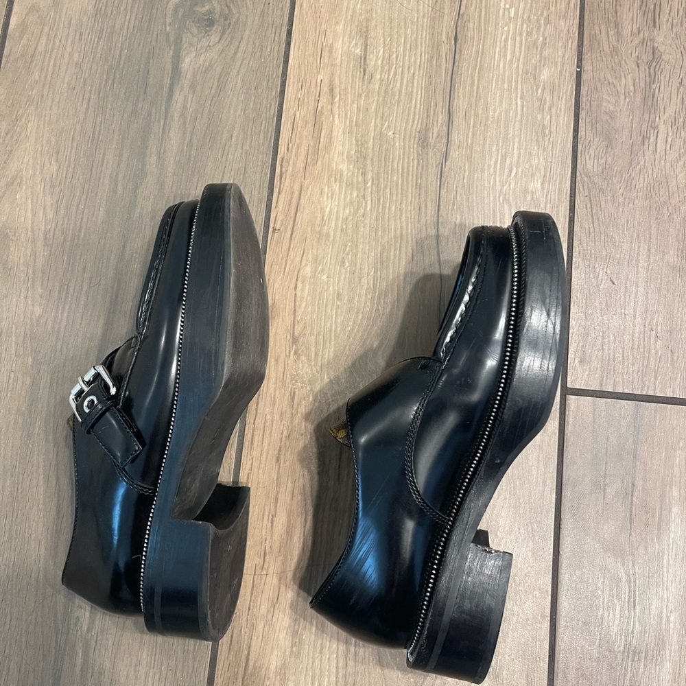 Louis Vuitton Women’s Loafers - Picture 3 of 5